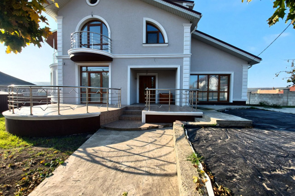 Ialoveni, ,Case,For Sale,Centru,1098