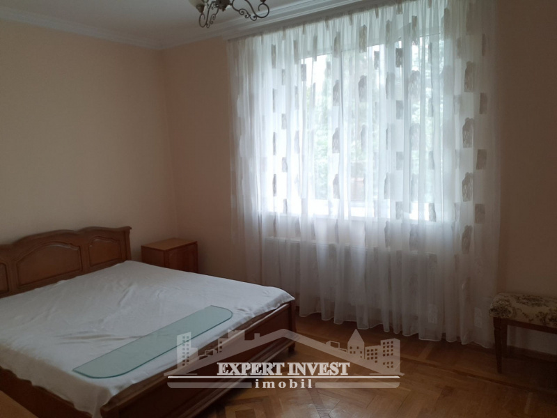 Chișinău mun., ,Case,For Rent,str. Nucarilor,1124