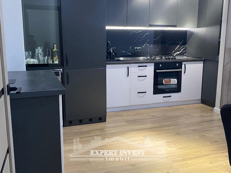 Apartmente,For Sale,Renașterii Naționale,1230