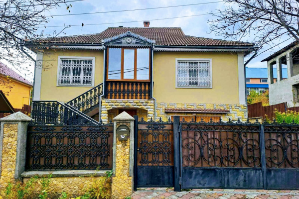 Ialoveni, ,Case,For Sale,Ialoveni,1241