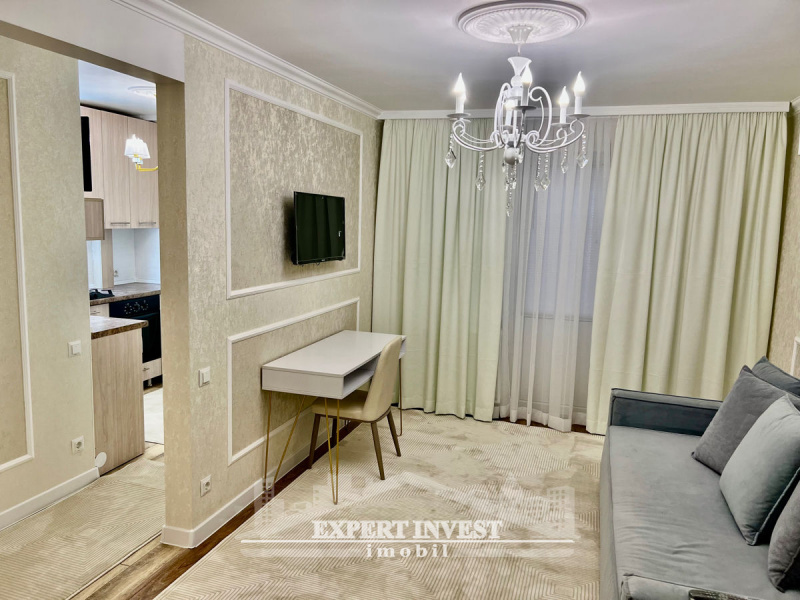 Chișinău mun., ,Apartmente,For Sale,Bd. Traian,1259