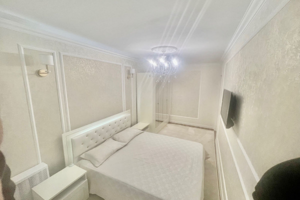 Chișinău mun., ,Apartmente,For Sale,Bd. Traian,1259