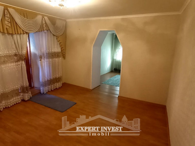 Chișinău mun., ,Case,For Sale,Chișinău, Centru,1299