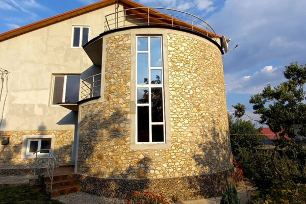 Ialoveni, ,Case,For Sale,Suruceni,1302