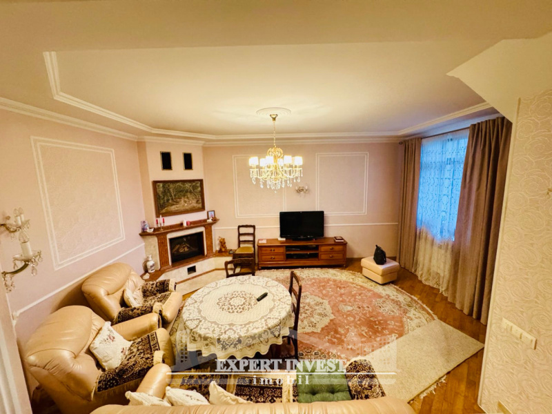 Strășeni, ,Case,For Sale,Roșcani,1344