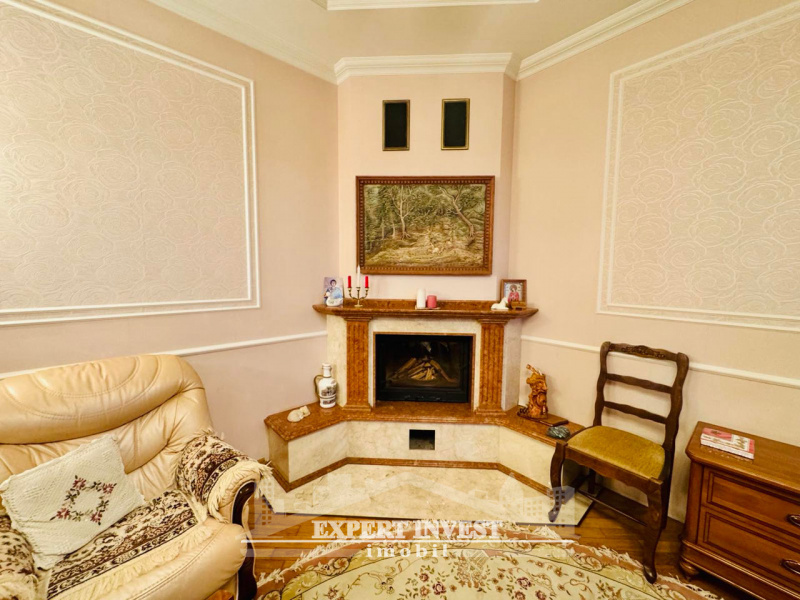 Strășeni, ,Case,For Sale,Roșcani,1344